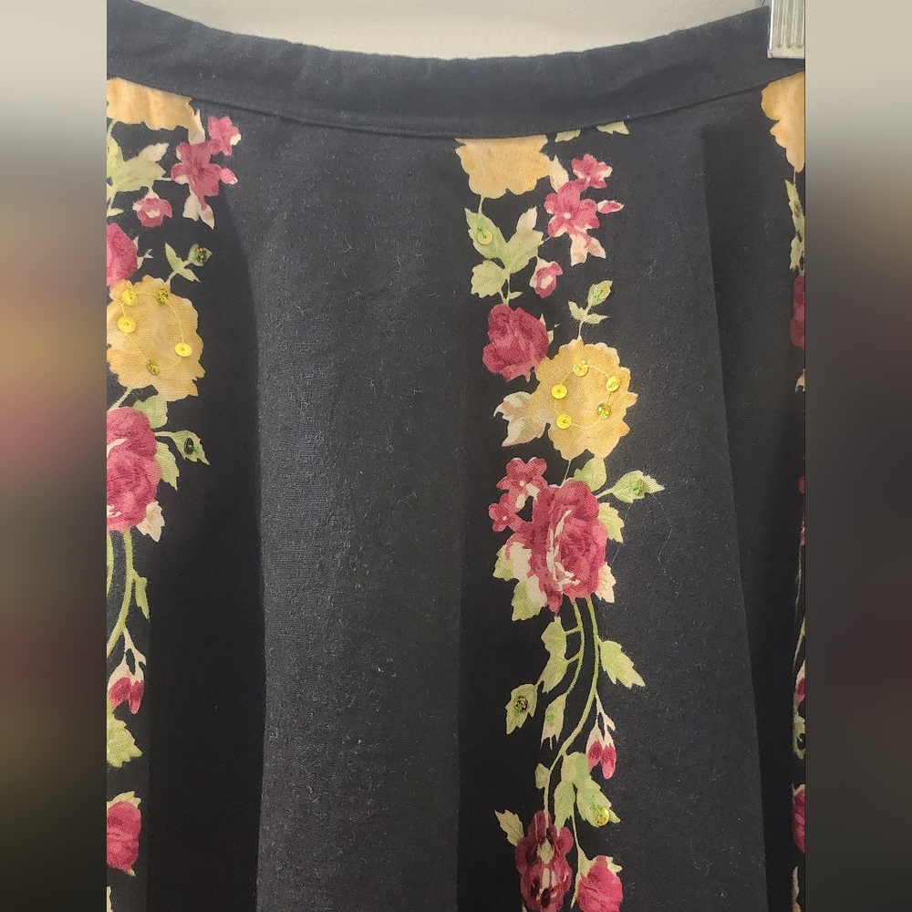 Refuge‎ Black Skirt with Floral Embroidery, Size Medium, Cotton. - Picture 2 of 6